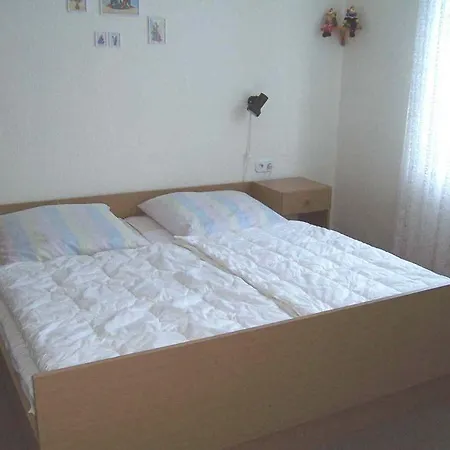 Harzhaus-Am-Brunnen-Wohnung-2 شقة